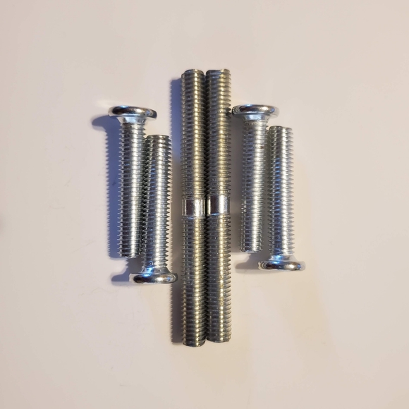 5 L Replacement Cat Scratching Post - M8 Screw Type - 15.6 in × 2.7 in - Picture 4 of 4